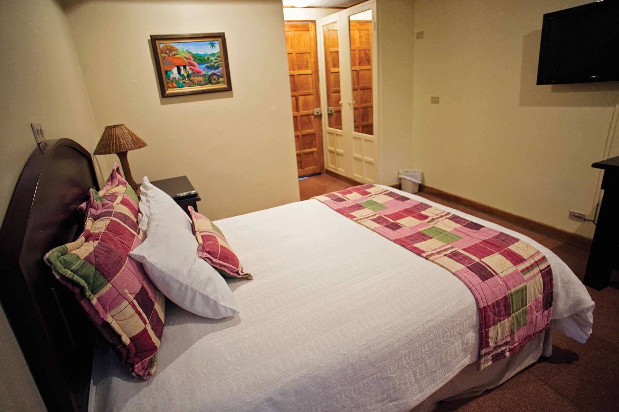 Hotel Cana Brava Inn Canas Екстер'єр фото