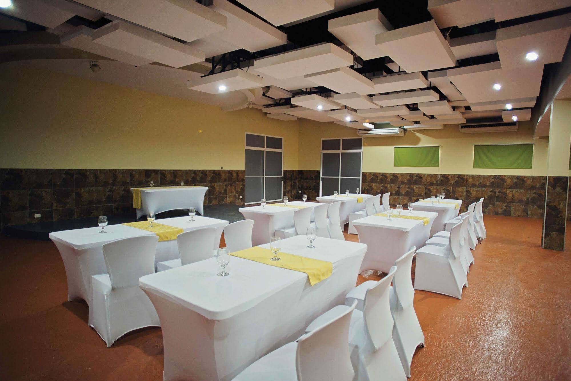 Hotel Cana Brava Inn Canas Екстер'єр фото